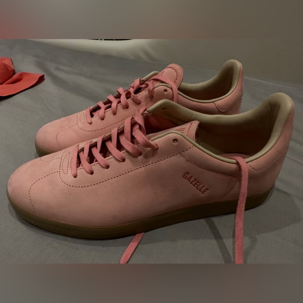 Adidas Gazelle Suede Trainer, size W 6.5 / M 5 / 37